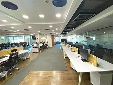 Offices For rent in Southern 90th St., 90th Street, 700 sqm