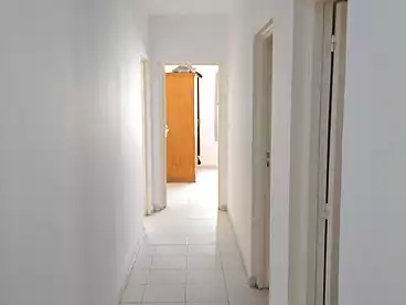 للبيع في شارع يوسف السباعي، المرحله الأولى، 160 متر