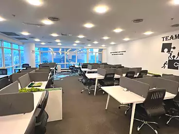 Full Floor Administrative For rent in Southern 90th St., 90th Street, 900 sqm