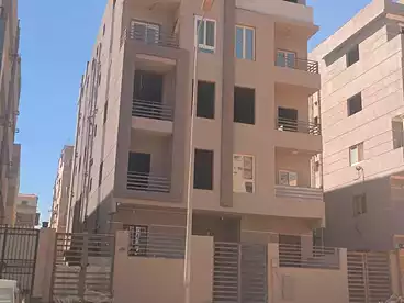 شقق للبيع في حي 2000 قطعة، التوسعات الشمالية، 150 متر