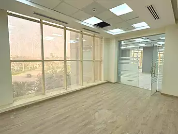 Administrative For rent in Southern 90th St., 90th Street, 1200 sqm