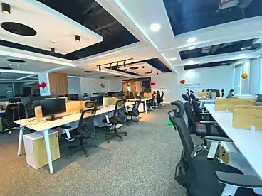 Corporate Branch For rent in Southern 90th St., 90th Street, 700 sqm