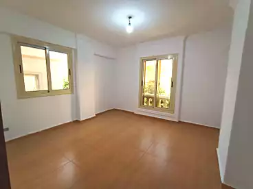 Private For rent in El Yasmeen 8, El Yasmeen, 210 sqm