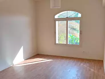 شقق للإيجار في شارع زيد بن حارثه، جنوب الاكاديميه (أ)، 200 متر