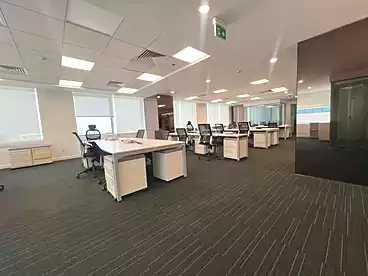 Offices For rent in Southern 90th St., 90th Street, 455 sqm