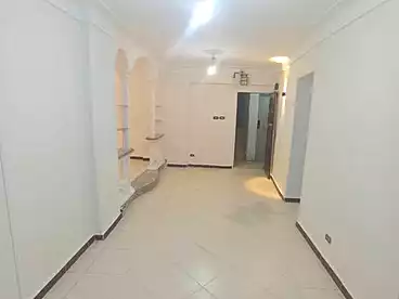 شقق للبيع في الفلكي، السيوف، 100 متر