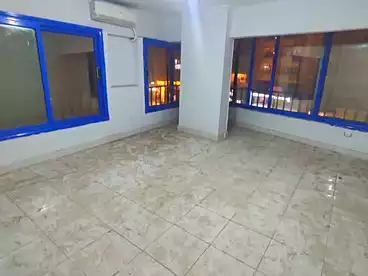 عقارات للإيجار في شارع الملك فيصل، فيصل، 100 متر