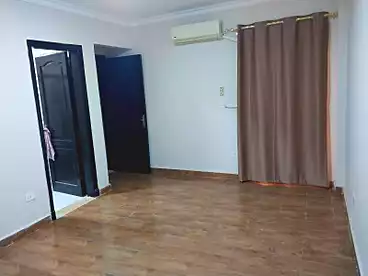 For sale in Mahmoud Ismail St., Neighbourhood 8, 205 sqm