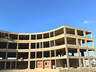 للبيع في الحي السابع عشر، الشيخ زايد، 60 متر