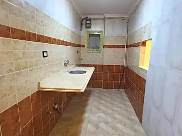 شقق للبيع في الفلكي، السيوف، 100 متر