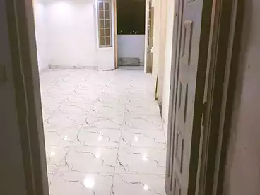 Apartments For sale in Street Number 30, El Mandara, 100 sqm