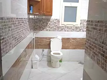 شقق للإيجار في كامب شيزار، الاسكندرية، 170 متر