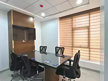 مقر إداري للإيجار في شارع التسعين الجنوبي، شارع التسعين، 200 متر