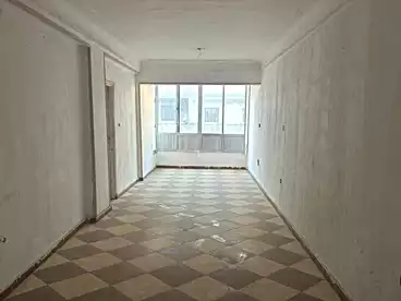 إداري للإيجار في الهانوفيل، العجمي، 80 متر