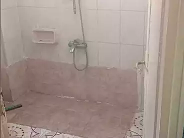شقق للبيع في شارع فضة، العجمي، 100 متر