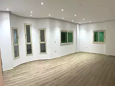 عقارات للإيجار في شارع طيار الحلواني، النرجس 2، 240 متر