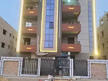 شقق للبيع في شارع طه حسين، جنوب الاكاديميه (ب)، 220 متر