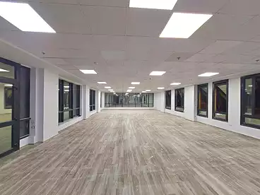 مساحة مكتبية للإيجار في شارع التسعين الجنوبي، شارع التسعين، 265 متر