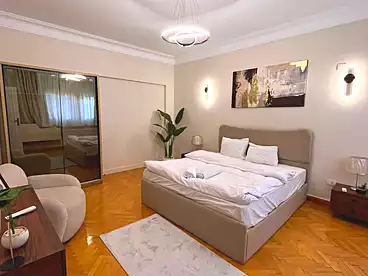 For rent in Mohamed Mazhar St., El Zamalek, 250 sqm