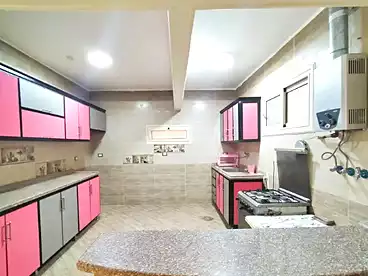 شقق للإيجار في الحي الثالث غرب - حي الفيروز، مدينة الشروق، 180 متر