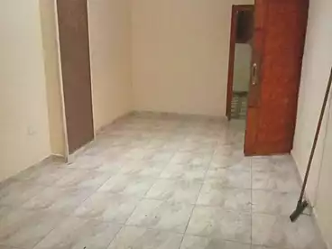 شقق للإيجار في شارع ابراهيم عثمان، البيطاش، 90 متر