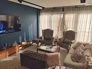 شقق للبيع في المجاورة السادسة، الحي الأول، 190 متر