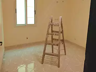 Apartments For rent in Southern 90th St., 90th Street, 150 sqm