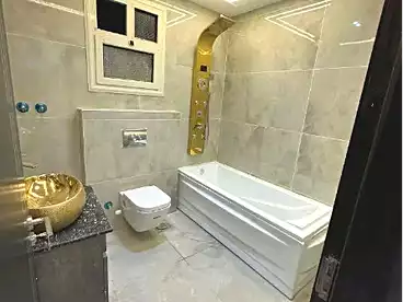 شقق للإيجار في شارع الملك فيصل، فيصل، 200 متر