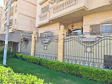 شقق للبيع في شارع جمال كامل، النرجس عمارات، 391 متر