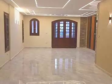 شقق للبيع في شارع الاربعين، بيانكي، 150 متر