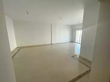 Apartments For rent in Boulevard Residence Mivida, Mivida Compound - Emaar, 216 sqm
