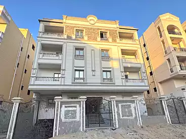 شقة بحديقة للبيع في النرجس الجديدة، القاهرة الجديدة - التجمع الخامس، 150 متر