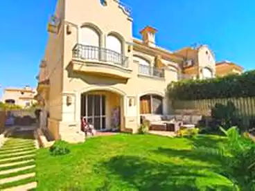 توين هاوس للبيع في كمبوند الباتيو زهراء - لافيستا، كمبوند بالشيخ زايد، 264 متر