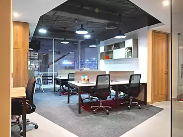 Co-working space For rent in Southern 90th St., 90th Street, 140 sqm