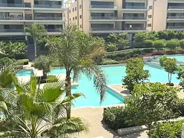 شقق للبيع في ليك فيو ريزيدنس - الحاذق، كمبوند بالتجمع الخامس، 131 متر