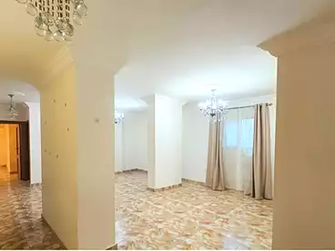 Apartments For sale in Malak Hefney St., El Montazah, 105 sqm