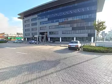 مكاتب للإيجار في مول ذا بوديوم - كمبوند كايرو فيستيفال سيتي، كمبوند كايرو فيستيفال سيتي - الفطيم، 96 متر