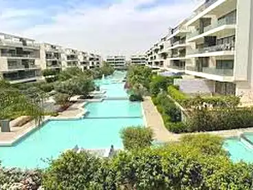 شقق للإيجار في ليك فيو ريزيدنس - الحاذق، كمبوند بالتجمع الخامس، 250 متر