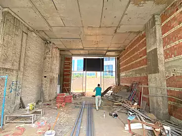 Commercial For rent in Southern 90th St., 90th Street, 170 sqm