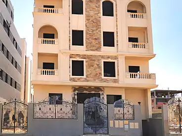 Residential For sale in South Suez Road - El Hay El Takmely, Bait El Watan, 160 sqm