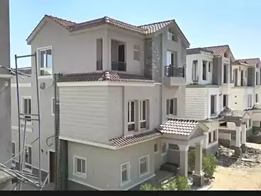 Villas For sale in Meadows Villas Compound - Orouba Misr, Compounds in Smouha, 279 sqm