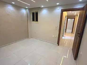 شقق للبيع في شارع سلطان خطاب، اللبيني، 110 متر