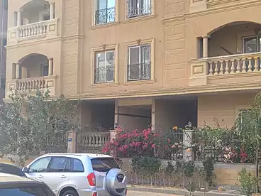 Apartments For sale in Neighbourhood 4, Fourth Zone, 140 sqm