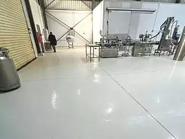 مصنع للبيع في العاشر من رمضان، الشرقية، 702 متر