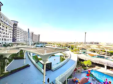 دوبلكس للبيع في شارع التسعين الجنوبي، شارع التسعين، 143 متر