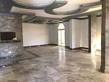 فلل للإيجار في شارع المشير أحمد اسماعيل، النرجس 5، 1800 متر