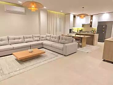 شقق مفروشة للبيع في المجاوره الخامسه، غرب سوميد، 300 متر