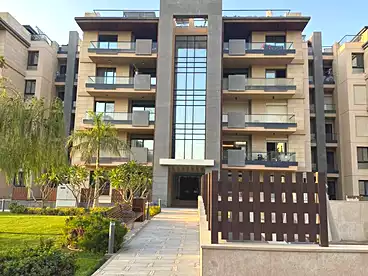 Penthouse للإيجار في كمبوند أزاد - تعمير، كمبوند بالتجمع الخامس، 215 متر