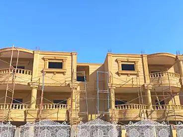 شقة بحديقة للبيع في المجاورة 81، الحي اليوناني، 240 متر