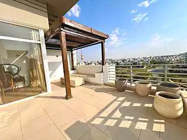 Apartments For rent in Centre Ville - Hyde Park Compound, Hyde Park Compound, 200 sqm